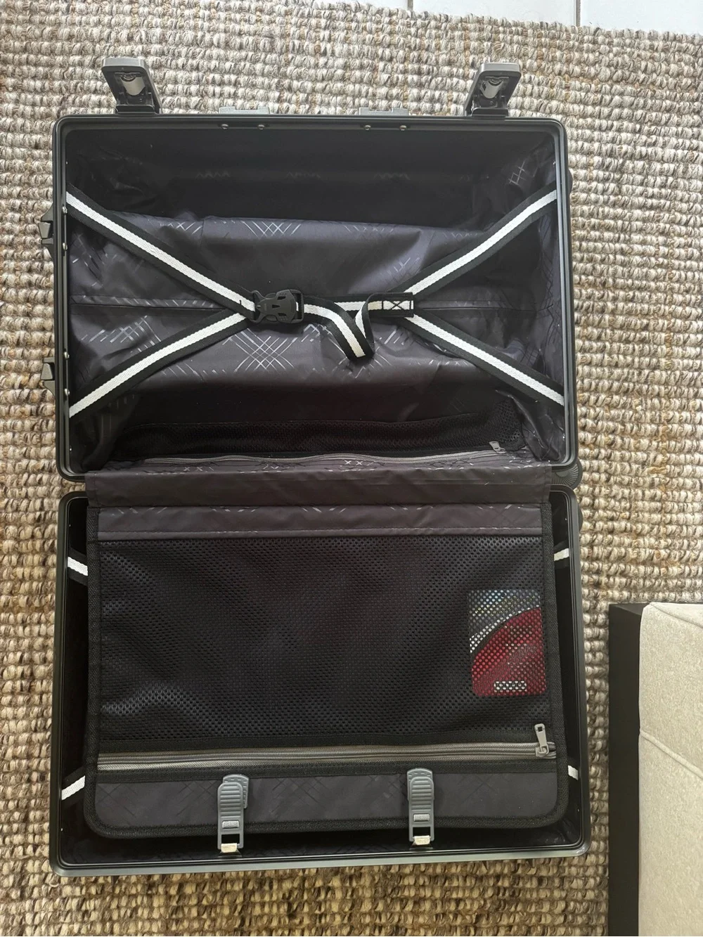 All aluminum carry on - zipperless with 360 wheels - 20 inch